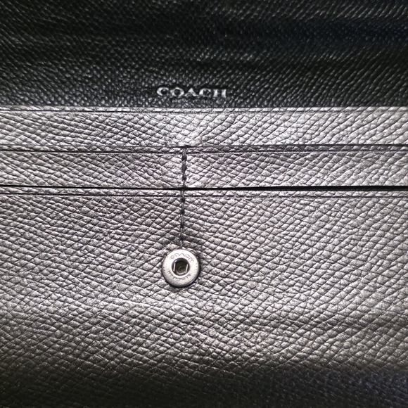 Coach Black Textured Leather Card Case - Picture 5 of 9
